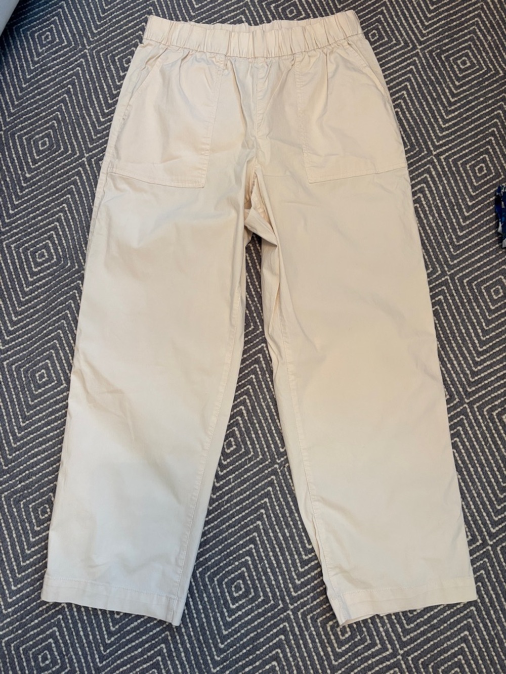 GAP women's parchment color pull on cargo pant sz M